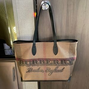Berberry handbag tote